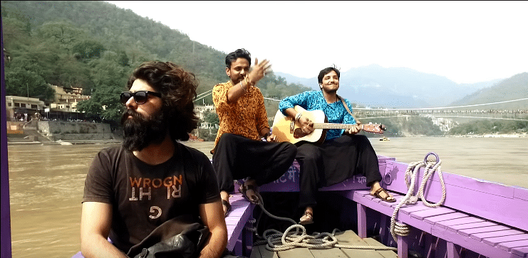 melody mangalwar: Banzara pop video by chahat kakkar and its a must watch