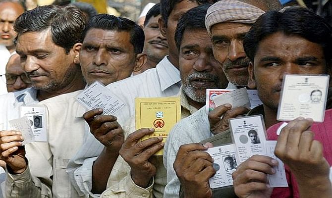 How much Indians are responsible for notes in return of votes
