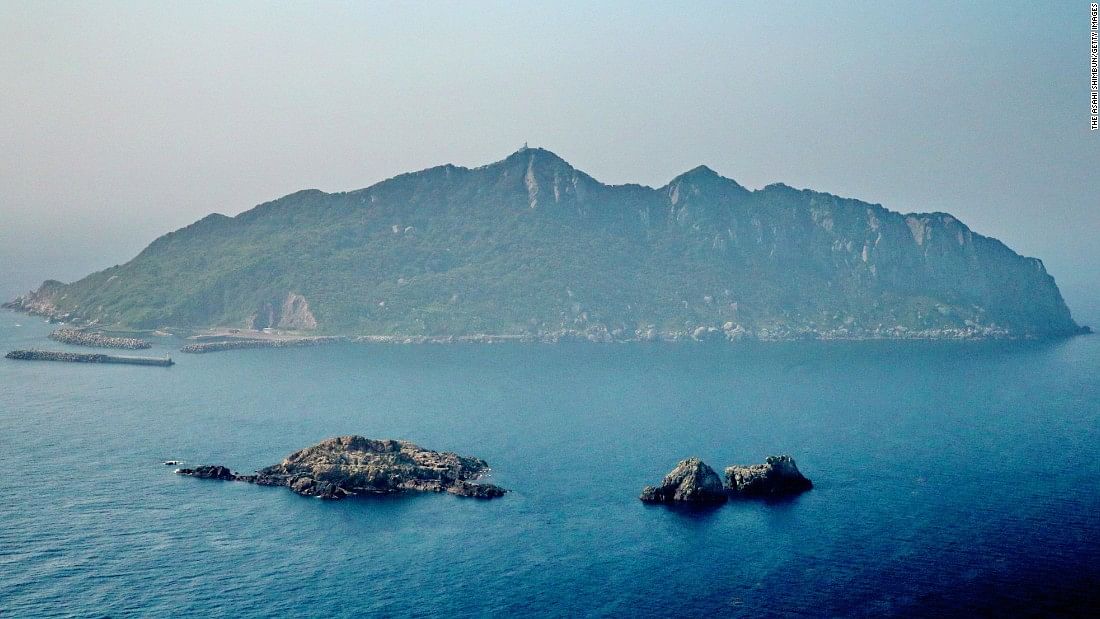  Japan's UNESCO World Heritage Site Okinoshima Island banned to women