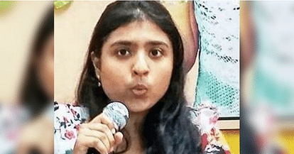 Girl whistled for 30 hour to make a Guinness book record 