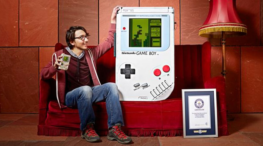 This student created the world's largest Game Boy, gets guinness world record