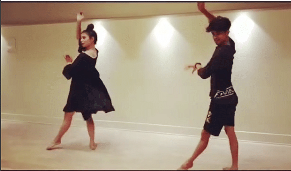 Naagin fame tv actress mouni roy dance moves will make you feel dance