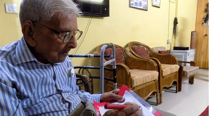 98 Year Old Raj Kumar Vaishya From UP Clears Post Graduation Exam