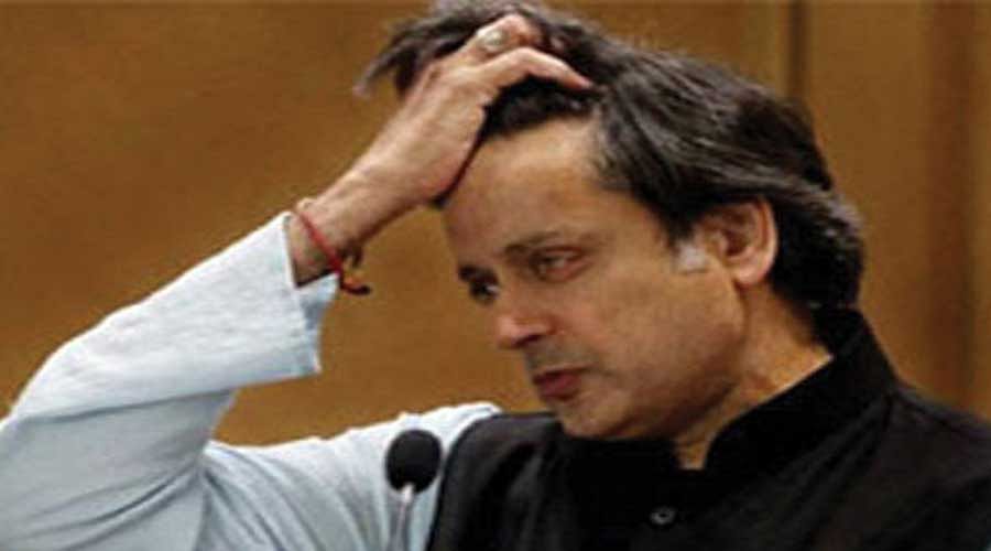 Shashi Tharoor dis mistake on twitter and trolled on social media 