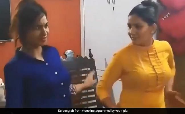 sapna chaudhary and arshi khan dance video viral on social media