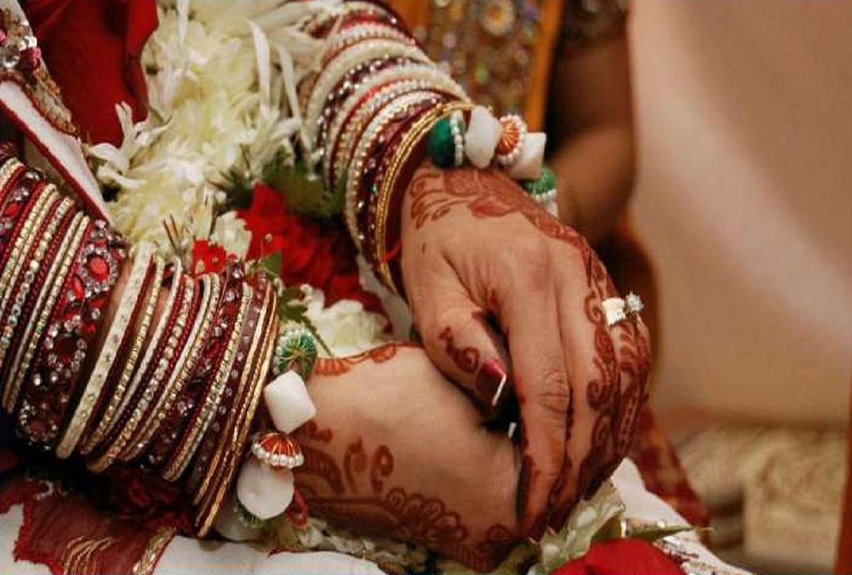 bride refuses to marry after see groom feet in Kannauj