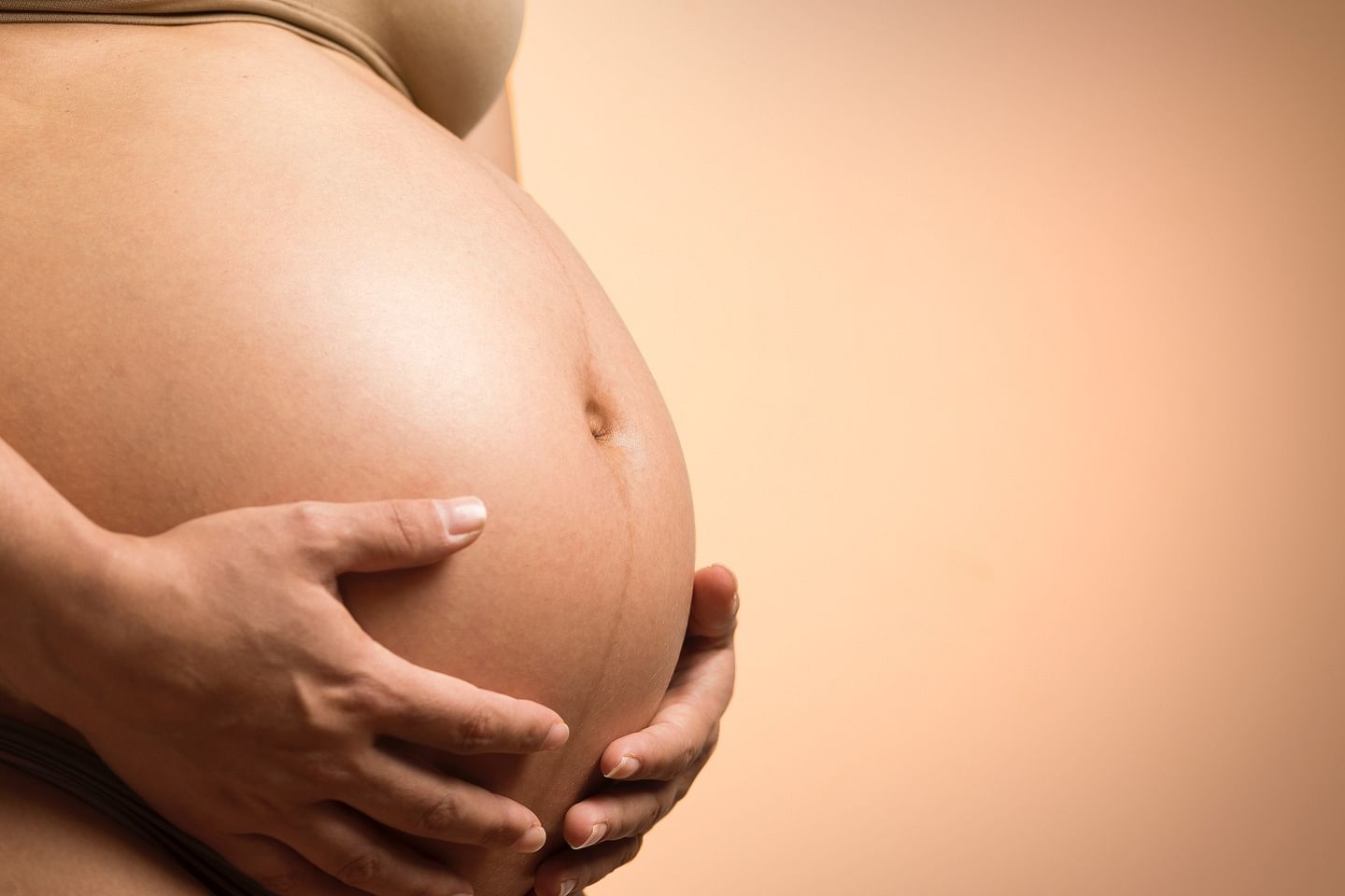 teacher making fraud by fake pregnancy for maternity leave
