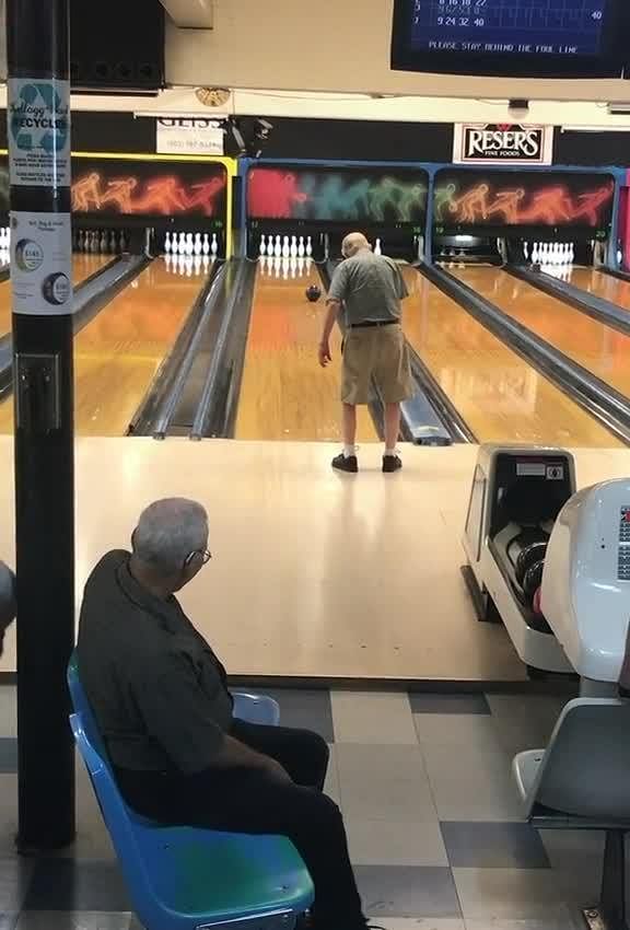viral video of old man who hitting a perfect scores in bowling  people did hilarious comment on it