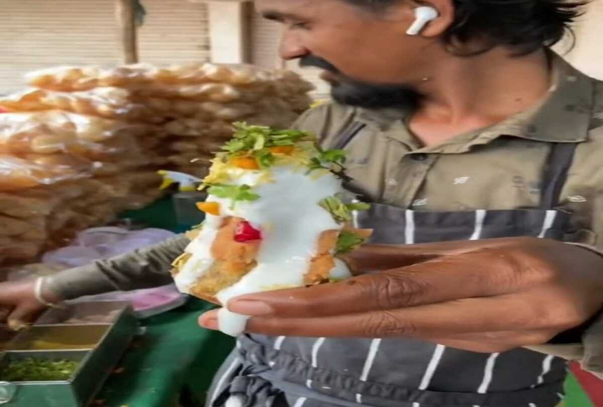 5 types of water poured into this making of bahubali panipuri in Nagpur video goes viral on the social media