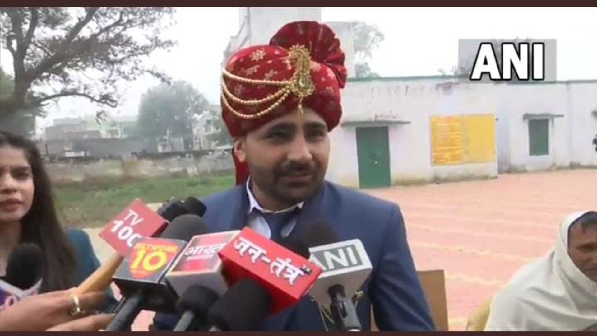Up assembly election Groom reached at polling booth before his wedding
