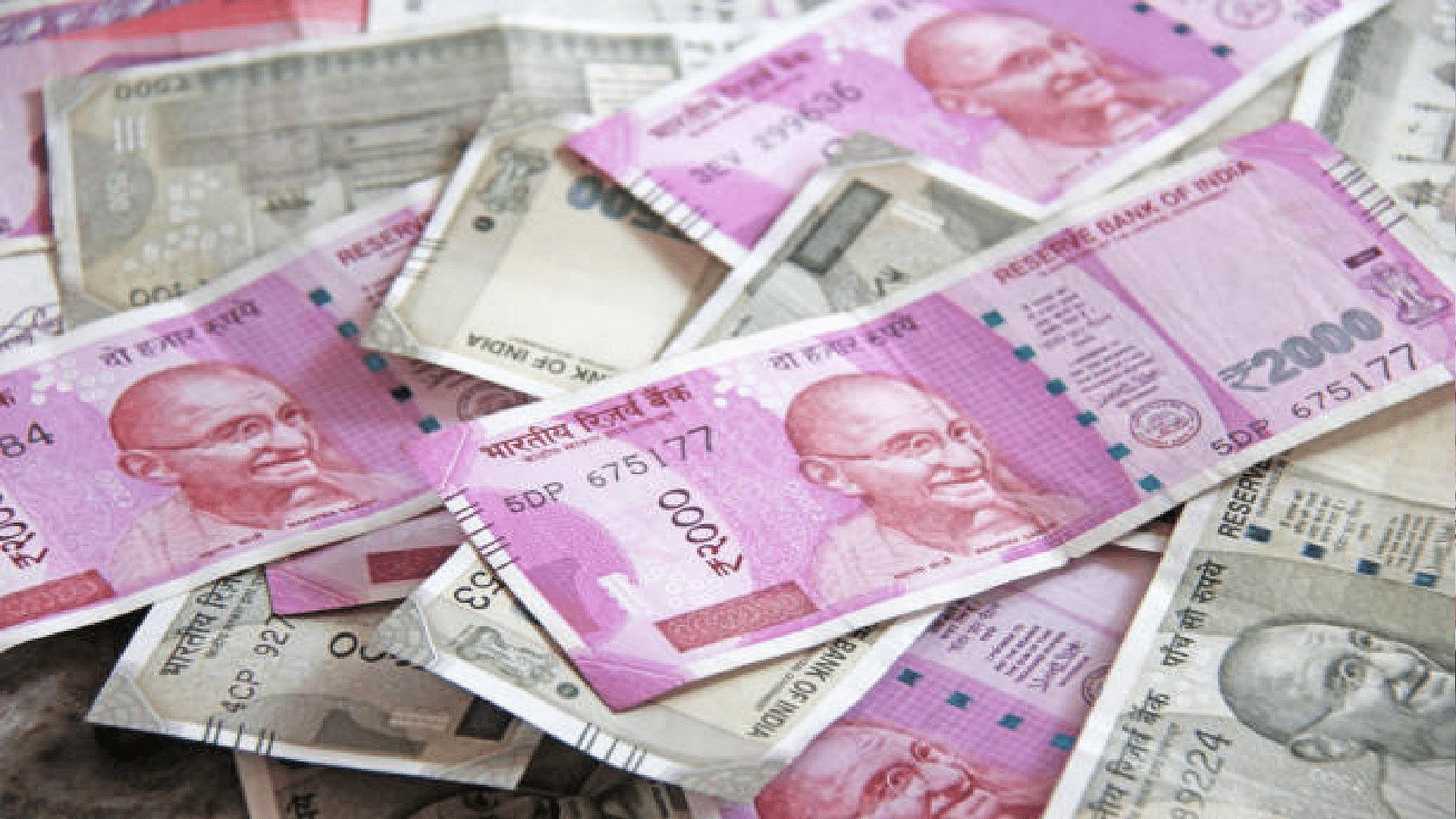 Chinese Woman Earned RS 155 Crore In One Week From Three Second Sales Promotion Tactic