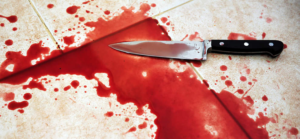 पड़ोसी संग आपत्तिजनक हालत में थी बहन, गुस्से में भाई ने दोनों को काट डाला Murder of sister and her boyfriend