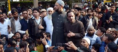 अमन पसंद नजीब अहमद को तलाशने की कर रहे मांग: ओवैसी Najib Ahmed Owaisi demanded action