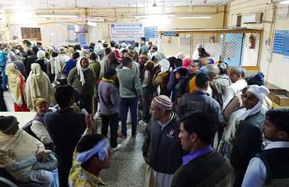 ध्यान दें: एक मई से बदल गए ये 6 नियम, मान लेंगे तो फायदा ही फायदा होगा Many financial rules change from 1 may, like pnb bank loan, vip culture, real estate act