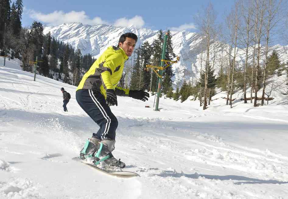 Best Destinations For Men: लड़कों के घूमने के लिए बेस्ट हैं भारत की ये जगहें, भूल जाएंगे विदेश का सफर Best Places to Visit in India for Boys Destinations For Men Know About These Places Resemble Foreign Locations