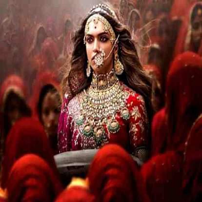 पद्मावती के समर्थन में आया हॉलीवुड, अभिनेत्री रूबी रोज ने दीपिका के लिए लिखी बड़ी बात Hollywood actress Ruby Rose extends support to Deepika Padukone amidst Padmavati controversy