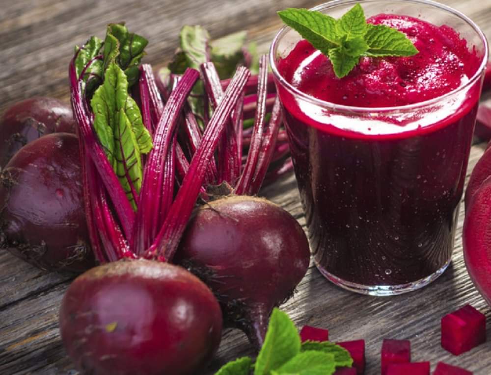 Glowing Skin: चेहरे पर चाहिए नेचुरल ग्लो तो डाइट में शामिल करें ये जूस detox drink for natural skin glow