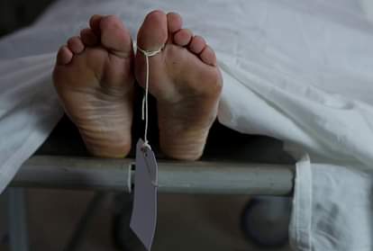 आजमगढ़: छुट्टा पशु ने ली गल्ला व्यवसायी की जान, घर में मचा कोहराम Marchent man died due to collsion bike with abandoned animal in azamgarh