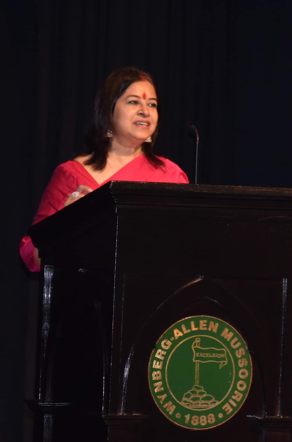 टीवी रियलिटी शोज पर भड़कीं ये सिंगर, बोलीं- 'बच्चों की मासूमियत को खत्म किया जा रहा' rekha bhardwaj slammed singing reality shows for exploiting kids
