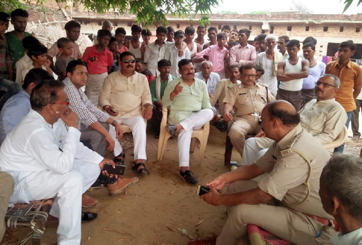 घर में सो रही नाबालिग का अपहरण, सुबह खेत में ऐसे हाल में मिला शव देखकर पुलिस भी हैरान Minor girl murdered after kidnapped in kasganj Fear of Sexual harassment