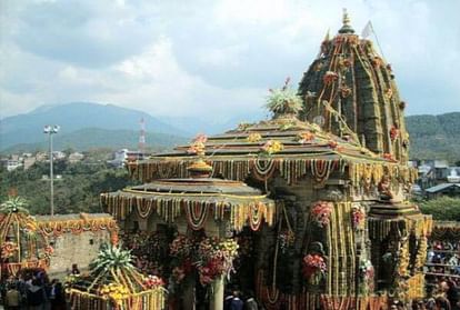 Sawan Somvar 2022: तीन बजे खुले बैजनाथ मंदिर के कपाट, रावण से जुड़ा है यहां का इतिहास, एक भी सुनार की दुकान नहीं Sawan Somvar 2022: Sawan First Somvar Devotees Paid Obeisance In Lord Shiva Temples