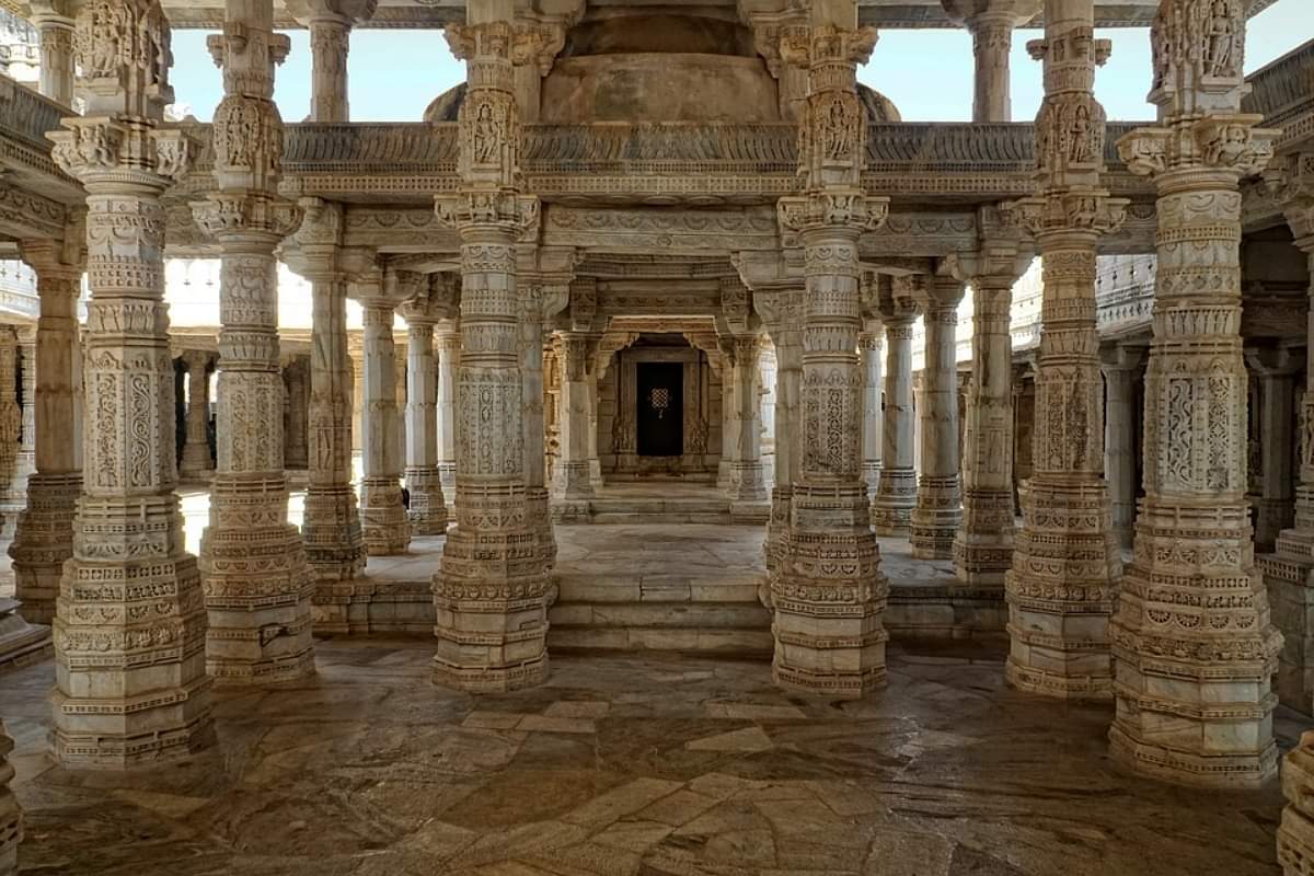 भारत का वो मंदिर जो 1500 खंभों पर टिका है, हैरान कर देंगी तस्वीरें India jain temple based on 1500 pillars pictures of temple will make you amaze