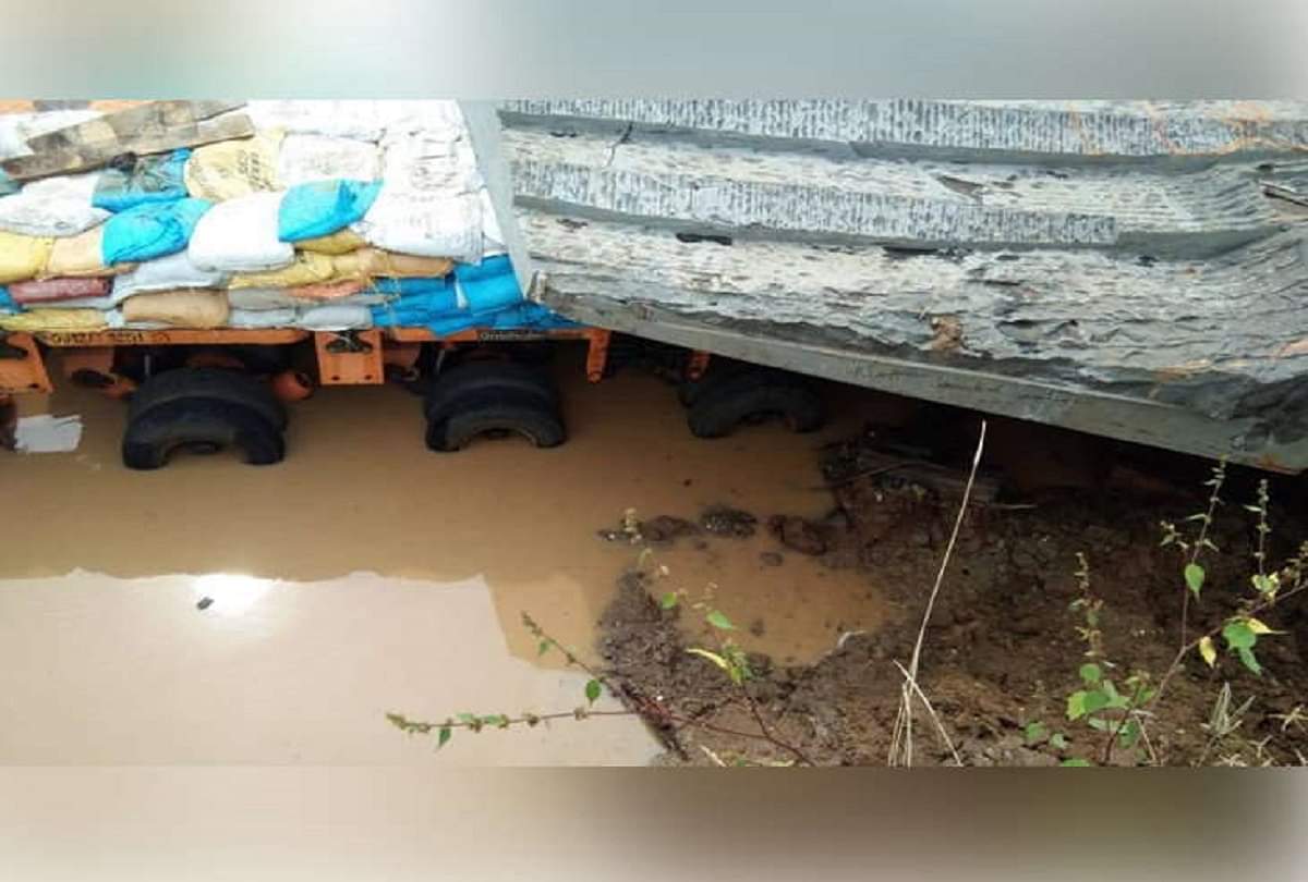 भगवान के सामने मशीन ने मानी हार, 3 दिन में सिर्फ 300 मीटर खिसका 240 टायरों वाला ट्रक Vishnu Bhagwan Statue Moved 300 Metres in 3 days Strange News