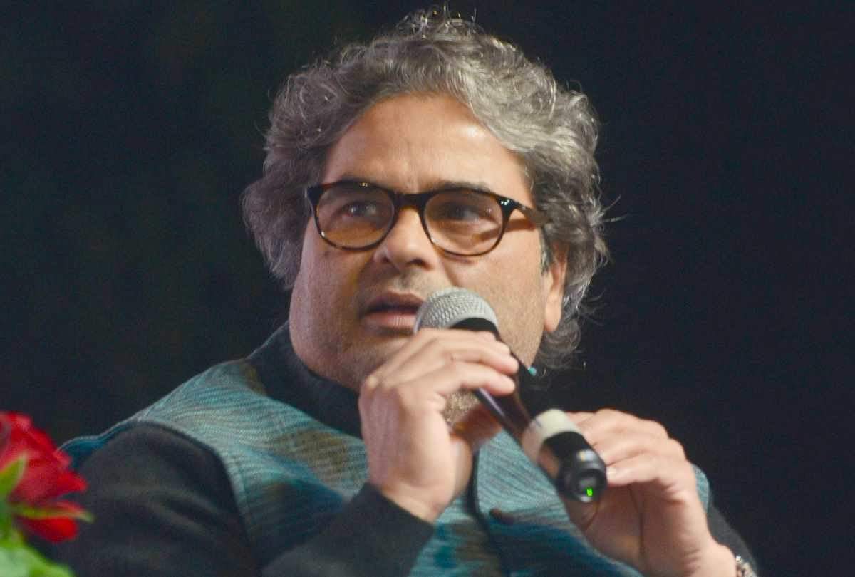 Vishal Bhardwaj: प्राइम वीडियो ने हटा दिया था विशाल भारद्वाज का प्रोजेक्ट, कहा- 'वे नहीं चाहते थे कोई राजनीति' Vishal Bhardwaj reveals Prime Video dropped his Kandahar hijacking project says They Wanted nothing political