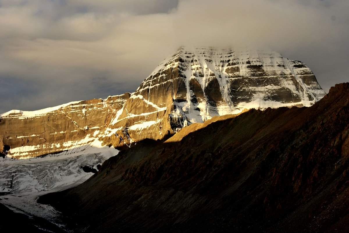 तिब्बत के पौराणिक पहाड़ में छिपे हैं चमत्कारी रहस्य Tibet's Mount Kailash is full of mystery you should read