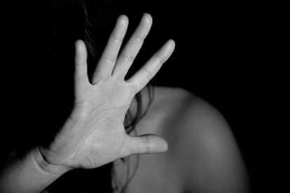 दसवीं कक्षा के छात्र के साथ ट्यूशन टीचर ने किया यौन शोषण Tuition teacher did sexual assault with tenth grade student in delhi