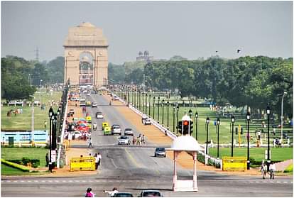 राजपथ के पास युवक ने फोड़े बम, आरोपी ने लगाए भारत माता की जय की नारे bomb explodes near Vijay Chowk in delhi