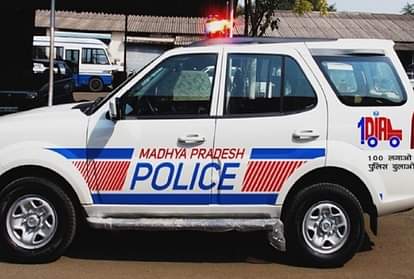 ईमानदार चोर: पुलिसवाले के घर लगाई सेंध, लिखा- दोस्त की जान बचानी है, पैसे आते ही लौटा दूंगा सामान Madhya Pradesh Bhind news a thief stolen valuable things from policeman and leave a apology letter
