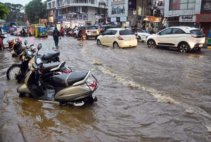 मध्य प्रदेशः बारिश और बाढ़ से हुआ 11,906 करोड़ का नुकसान, केन्द्र से सहायता की मांग 11906 crore loss due to rain and flood in madhya pradesh