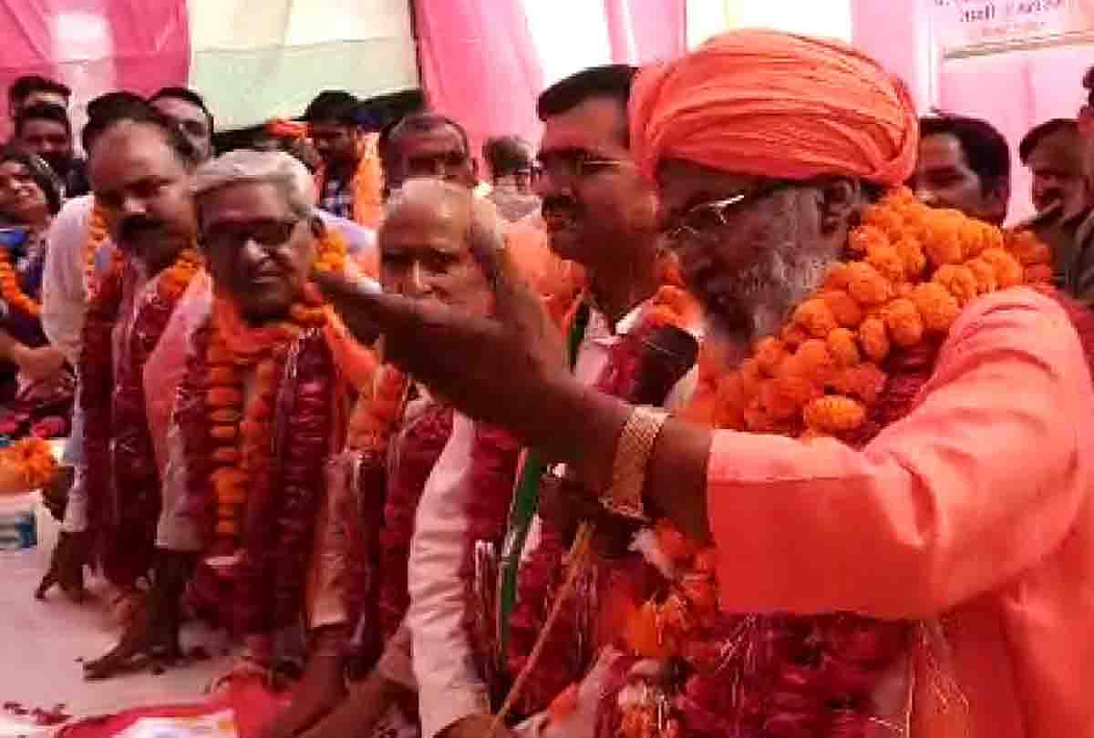 अनुच्छेद 370 व राम जन्मभूमि मामला हल होने के बाद अब अगला निशाना जनसंख्या नियंत्रण- साक्षी महाराज Sakshi Maharaj said Article 370 and Ram mandir issue resolved, next target is population control