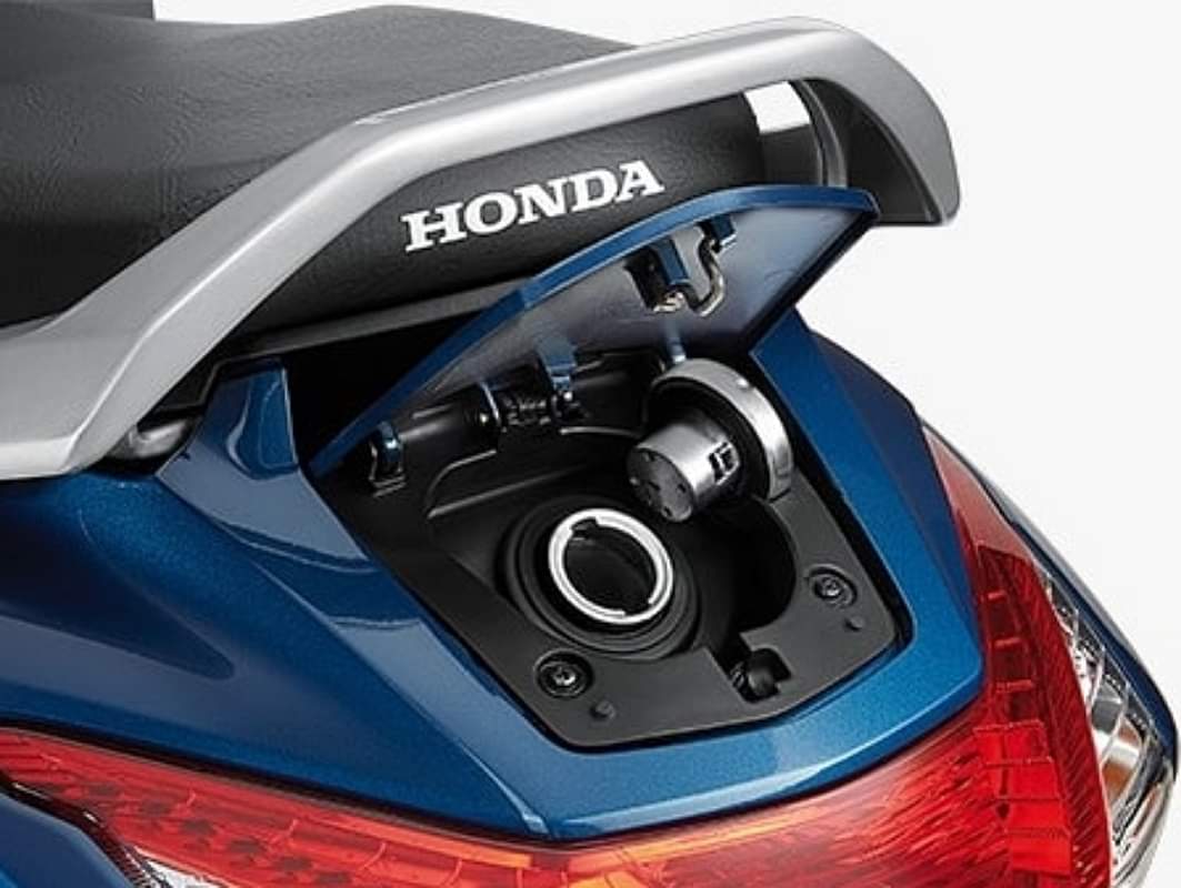 Honda Activa Premium Edition: होंडा एक्टिवा प्रीमियम एडिशन हुआ लॉन्च, जानें कीमत, फीचर्स और क्या हुए बदलाव Honda Activa Premium Edition Launched Know Price features Specifications News in Hindi