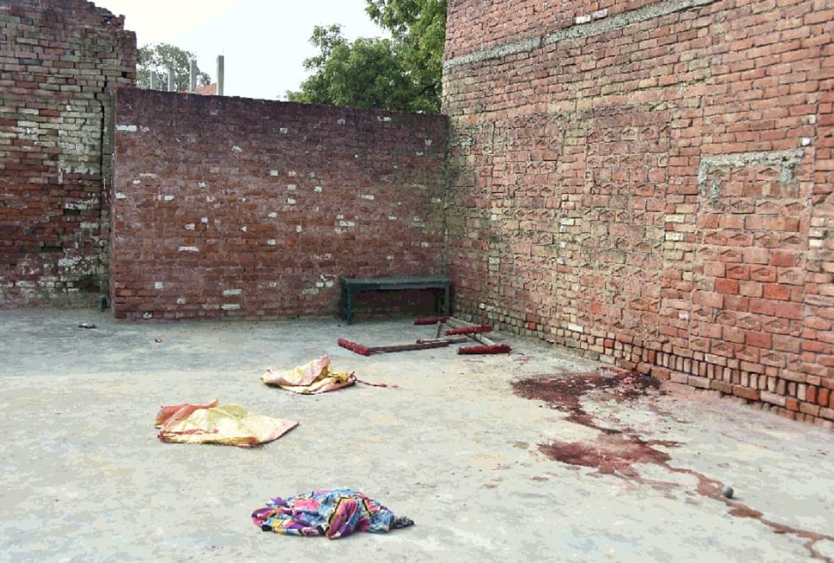 विकास दुबे के साथी गोपाल सैनी ने जंगल से बरामद कराई लाइसेंसी राइफल, बोला जो भइया ने कहा वो हमने किया Vikas Dubey's colleague Gopal Saini recovered a licensed rifle from the forest
