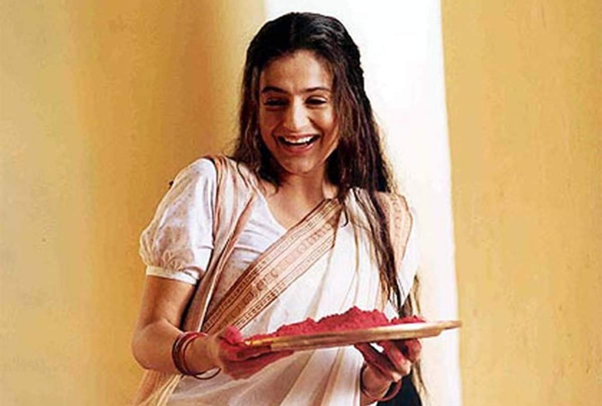 Ameesha Patel: जब 'गदर' की सकीना ने पिता पर लगाया करोड़ों के घपले का आरोप, रिश्ते में आ गई थीं दूरियां ameesha patel birthday special know about actress controversy she sent a legal notice to her father here