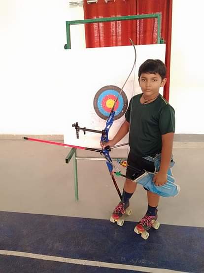 Guinness Book of World Records: काशी के नन्हे तीरंदाज अर्जुन का अचूक निशाना, रचा नया इतिहास Guinness Book of World Records: Arjun, the little archer of Kashi, also included