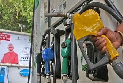 Petrol, Diesel Price: गोरखपुर में आज फिर बढ़े पेट्रोल-डीजल के दाम, जानिए कितना है भाव Petrol Diesel Price update on 27 november in Gorakhpur