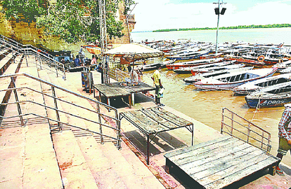 वाराणसी: पूर्णिमा श्राद्ध पर नहीं पहुंचे यजमान, पसरा सन्नाटा, पितृपक्ष में सार्वजनिक आयोजनों पर लगी है पाबंदी purnima shraddh did not reach Yajman silence on ghat ban on public events in Pitripaksh in varanasi