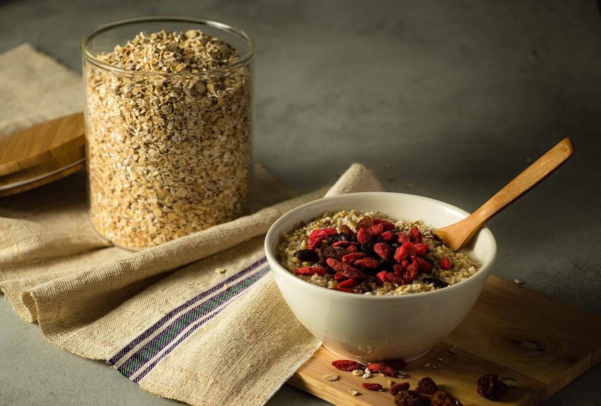 Breakfast Recipe: नाश्ते में फटाफट बनाएं मसाला ओट्स. मिलेगी इंस्टेंट एनर्जी masala oats make at home