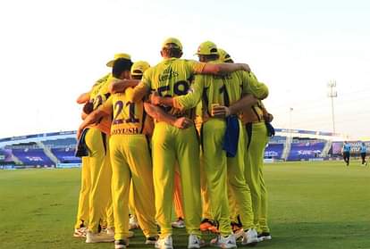 कायापलट: IPL 2020 में आठ मैच हारने वाली CSK इस साल टॉप पर, धोनी की 'बूढ़ी टीम' ने ऐसे पलटी बाजी IPL 2021: CSK lost eight matches in IPL 2020, this year in top in points table, ms Dhoni old team turned such a way