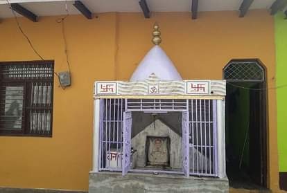 इस गांव पर सती का 'श्राप': पति की लंबी उम्र के लिए करवाचौथ पर व्रत नहीं रखतीं हैं सुहागिनें Karwa chauth 2021: women do not fasting karwa chauth in surir town