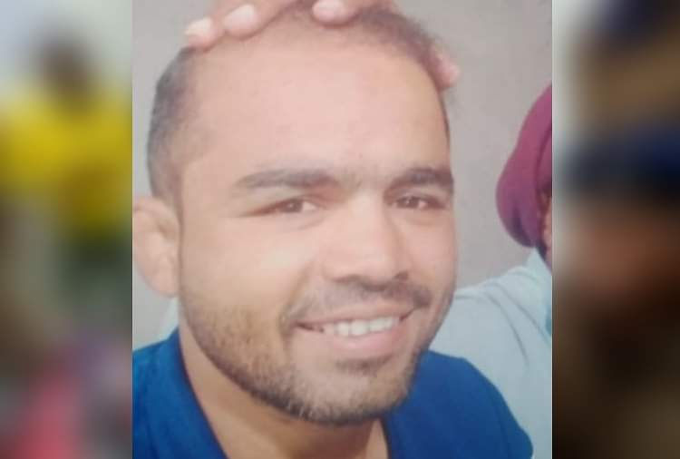 रोहतक हत्याकांड : वैलेंटाइन डे पर विवाह बंधन में बंधे थे मनोज-साक्षी, आठवीं सालगिरह पर बहन ने यूं किया याद Rohtak Murder case : Sister remembers manoj and sakshi on valentine day