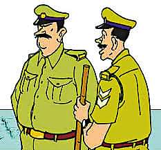 सिविल लाइन चौकी पुलिस पर एक घंटे तक मारपीट का आरोप police personal beaten person