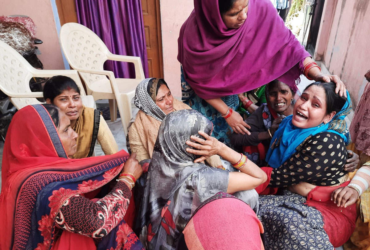 यूपी: महिला सिपाही के पति ने सभासद की पत्नी, दो बच्चों को पेट्रोल डाल जिंदा जलाया, लपटों में दफन हुईं चीखें constable's husband set fire on children and wife of house owner in kanpur dehat