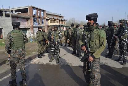 CRPF: श्रीनगर से पुलवामा शिफ्ट होगा बल का ट्रेनिंग सेंटर, आतंकियों के गढ़ में प्रशिक्षण केंद्र ले जाने पर अफसरों में टकराव Central Paramilitary Force humhama Recruitment Training Center is shifting to Lethpora in Pulwama, officers are opposing