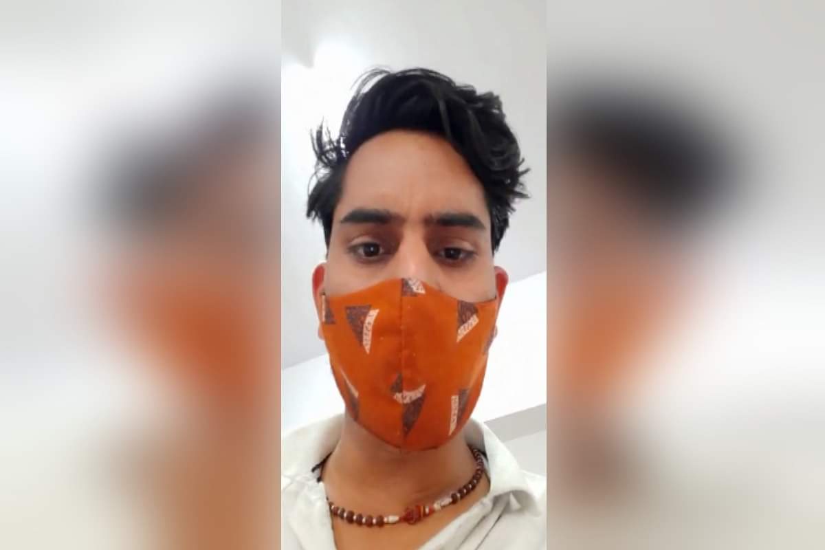 अस्पताल में संवेदनहीनता की हदें पार: फर्श पर तड़प रहे मरीज, बेड से नीचे पड़े अर्द्धनग्न शव, तस्वीरें Patients suffering on the floor, semi dead bodies lying down from the beds