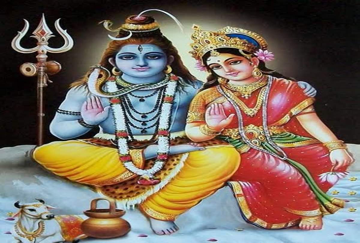 Janmashtami 2022: श्रीकृष्ण की छाती पर क्यों बनाते हैं पैर का निशान? जानिए इसका रहस्य Krishna Janmashtami 2022 Why Footprints Make on Lord Shri Krishna’s Chest Know Story behind it
