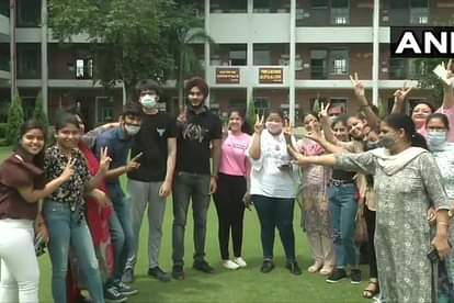 CBSE 12th Result 2021: सीबीएसई ने दी जानकारी, अगले हफ्ते तक जारी होगा 10वीं का परिणाम CBSE 12th Result 2021 Live Updates: CBSE Board Class 12th Result Declared at cbseresults.nic.in